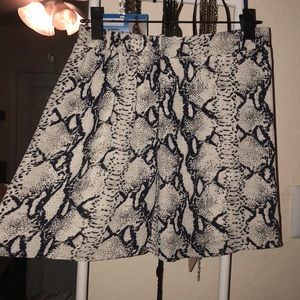 Tobi snake print skirt 🐍